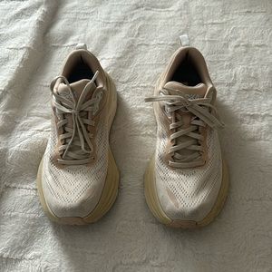 HOKA Bondi 8